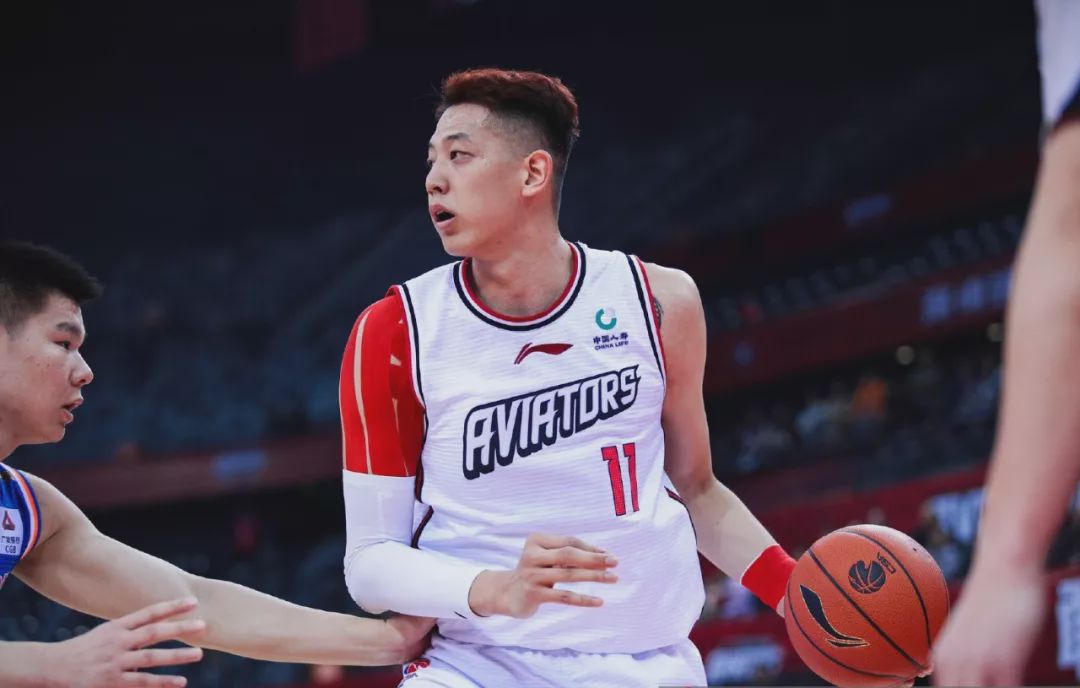 星空体育官网下载入口丹佛掘金训练开放日，今晨绝杀压哨引欢呼，CBA常规赛在即，纪律约束更严格的简单介绍